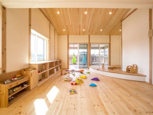 無垢の木のぬくもりが優しい「あそび場むく」