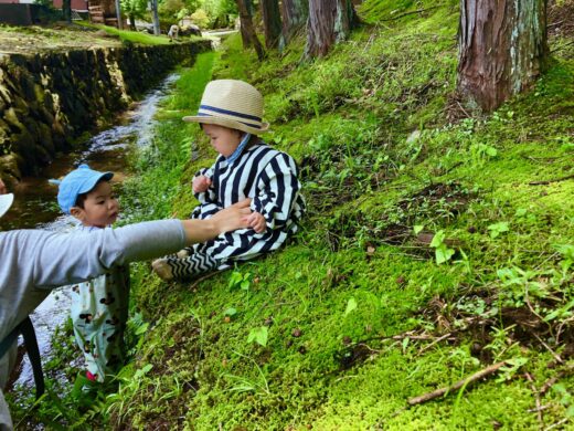 0歳から親子で自然体験「かぷかぷ山のようちえん」