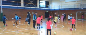 青梅FC選手と一緒に「フットボール体験教室」
