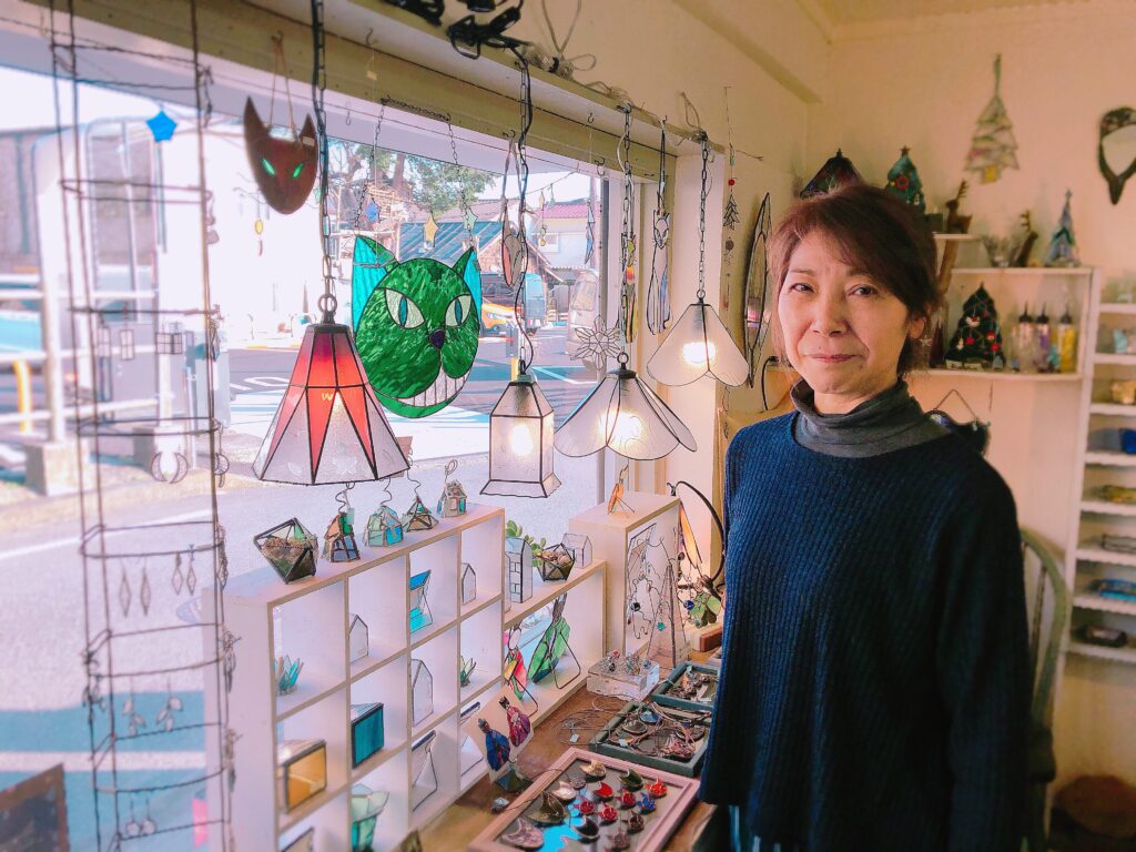 グラスワークスタジオMinamoの経営者の梁瀬さんです
