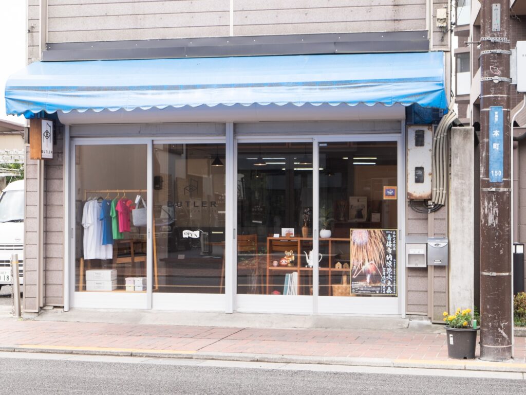 BUTLER furniture&craftの外観です