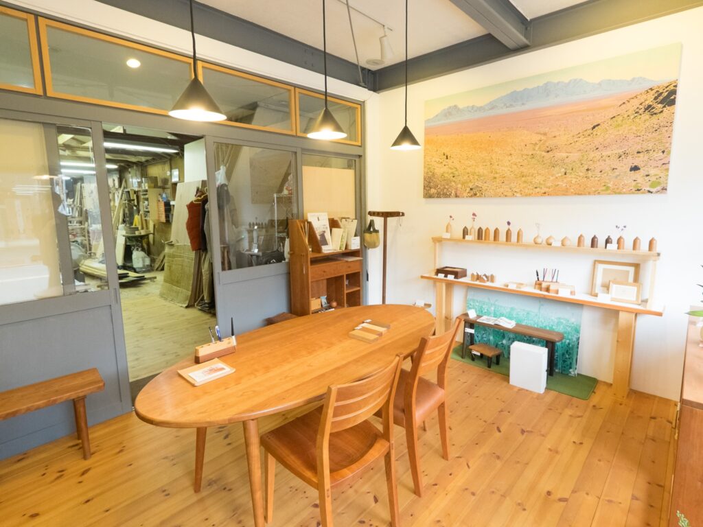家具店の店内の様子です