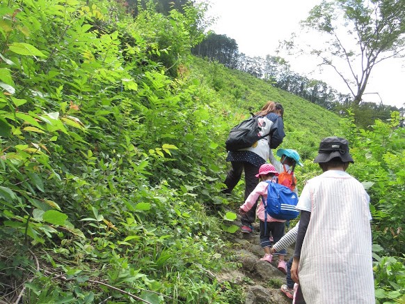 青梅　どろんこの森　山　散歩