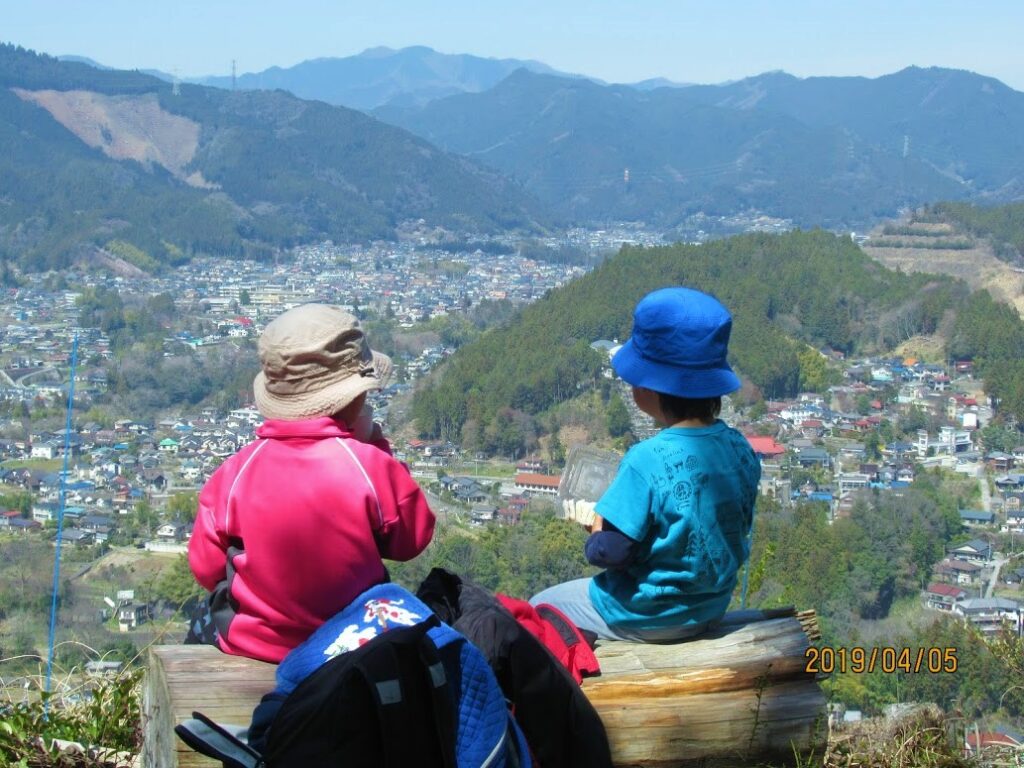 青梅　どろんこの森　裏山　お弁当