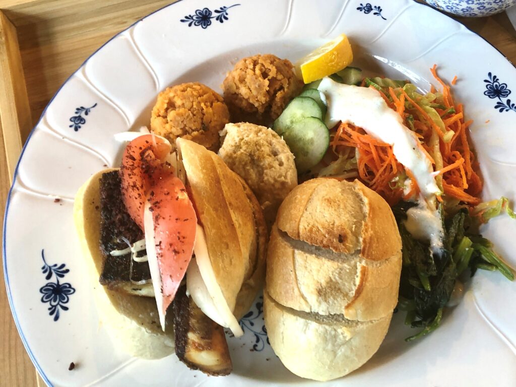 青梅　ラグタイムラボ　ランチ　サバサンド