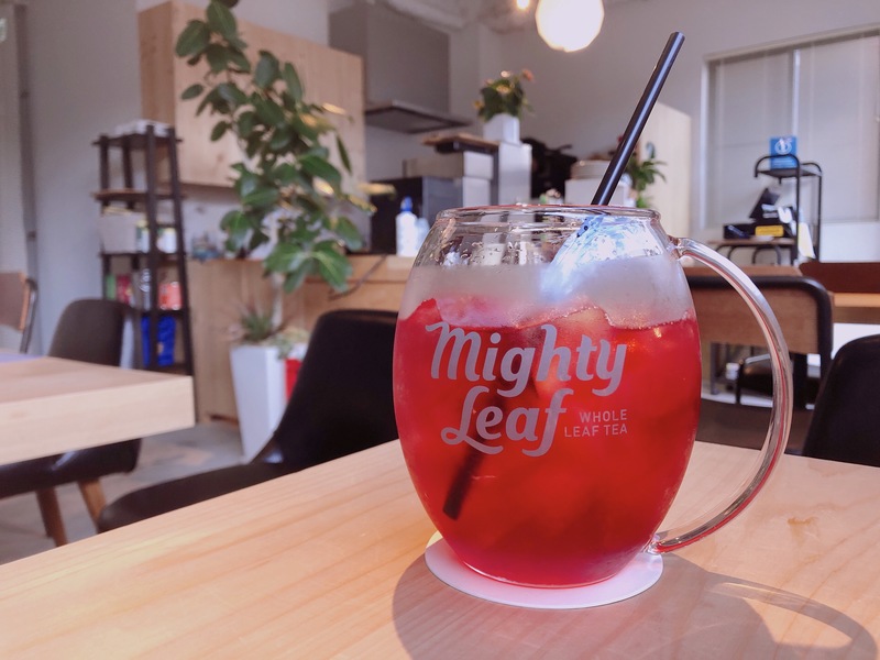 青梅　カフェ　オーガニックワイルドベリーハイビスカス（アイス）