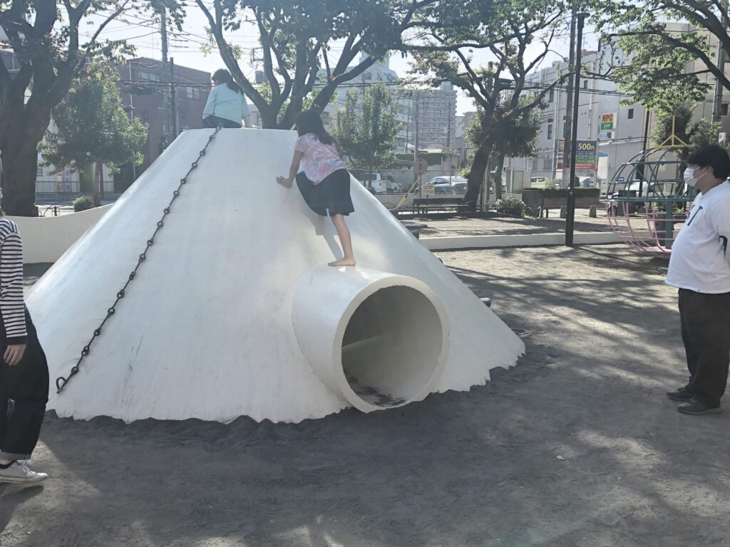 青梅 フリースペース ロビンソン 公園遊び