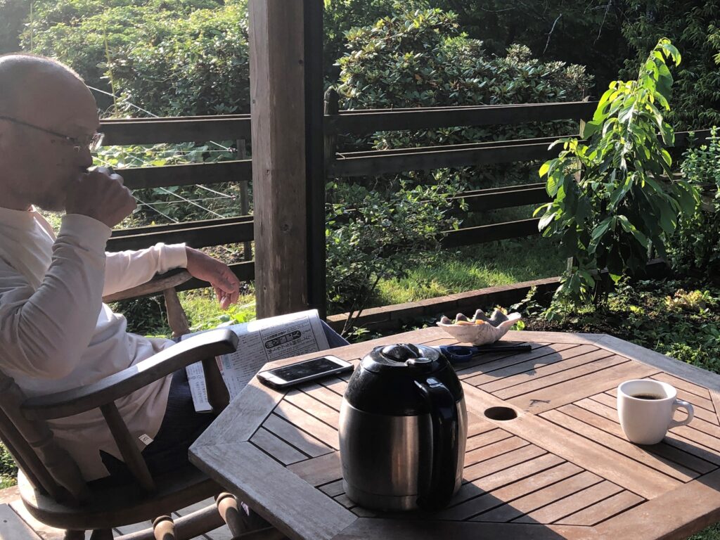 青梅　風土舎ハクナマタタ　テラス　コーヒー