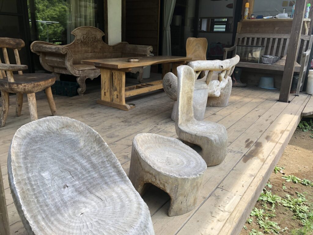 青梅　風土舎ハクナマタタ　木工　椅子
