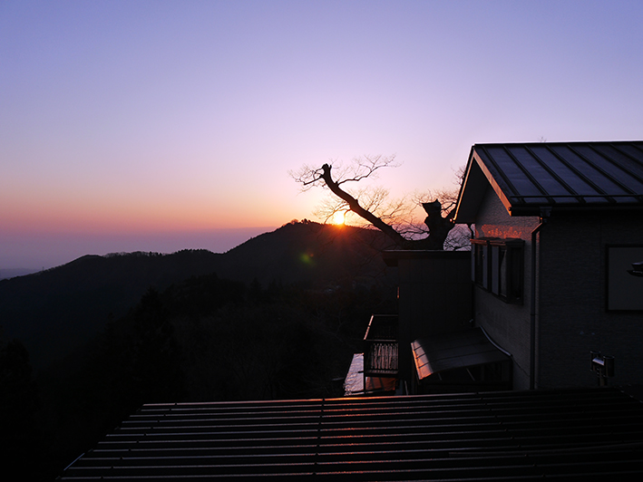 青梅　御岳山　蔵屋　朝焼け