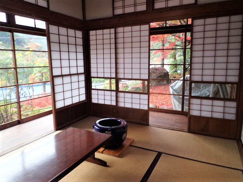 沢井マウンテンカフェ 古民家 座敷