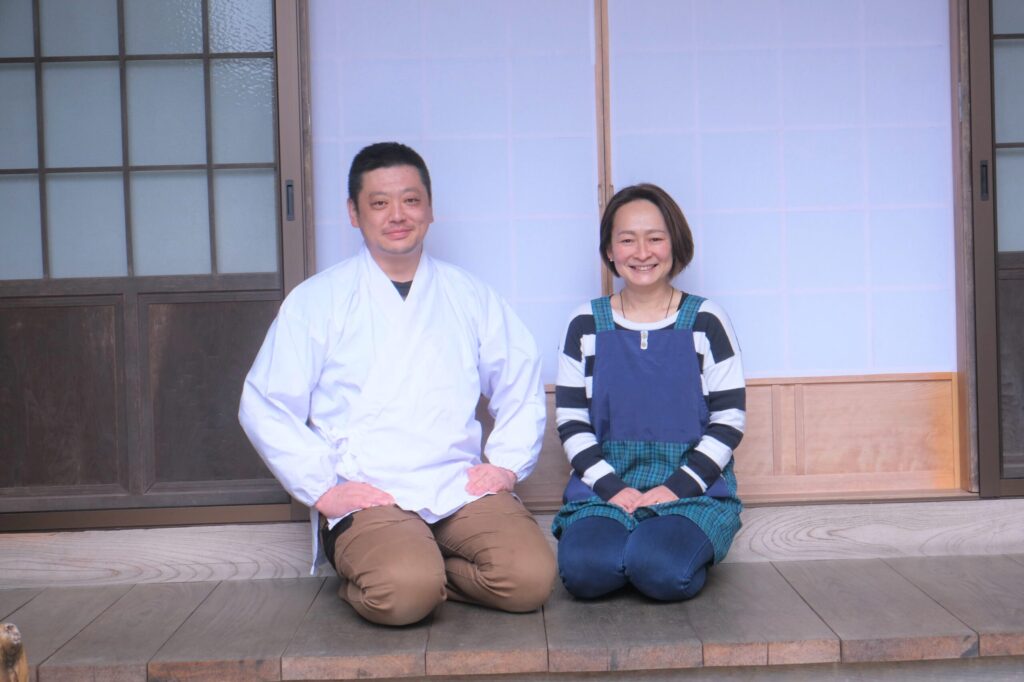 御岳山　能保利　オーナー夫婦
