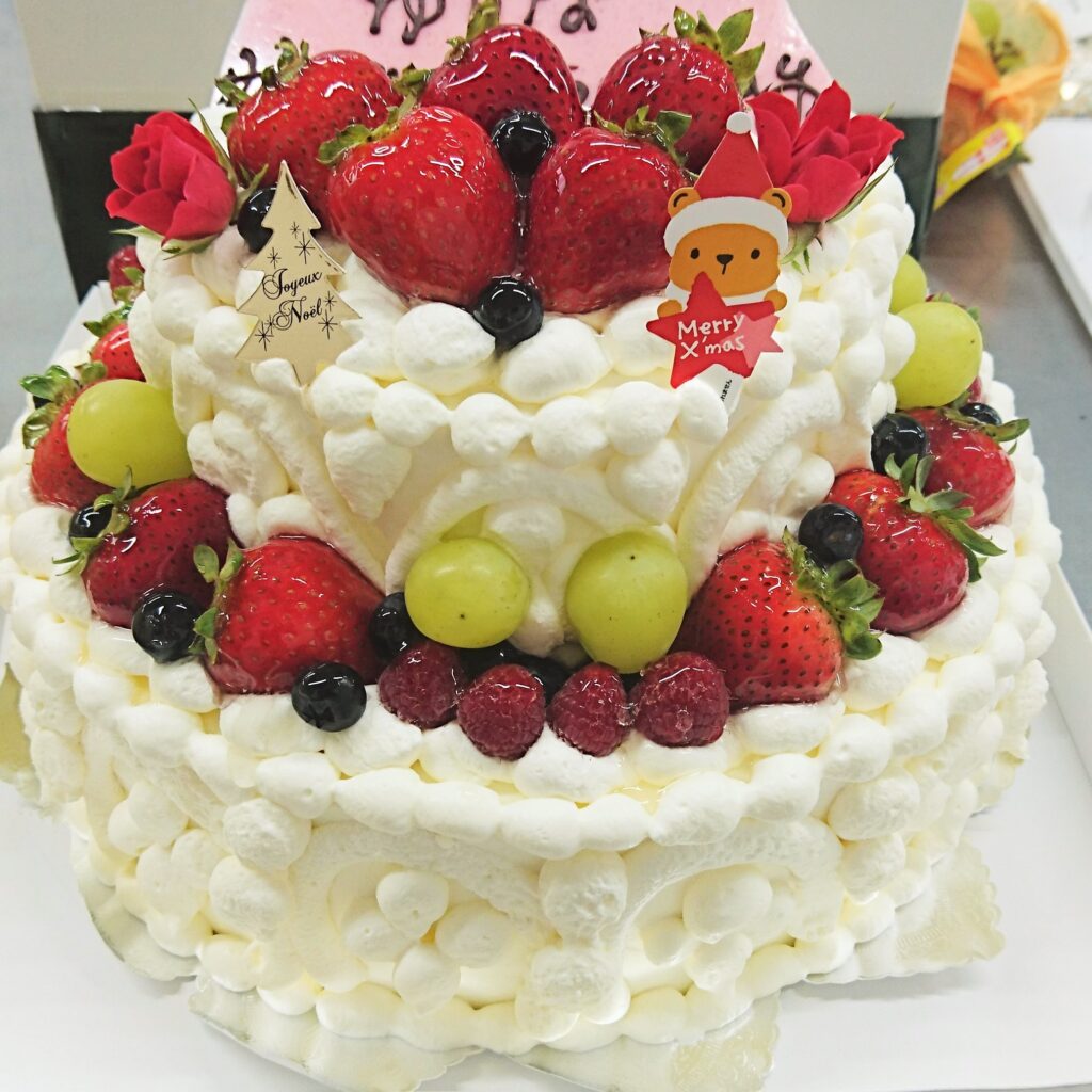 青梅　パティスリーシャロン　二段ケーキ