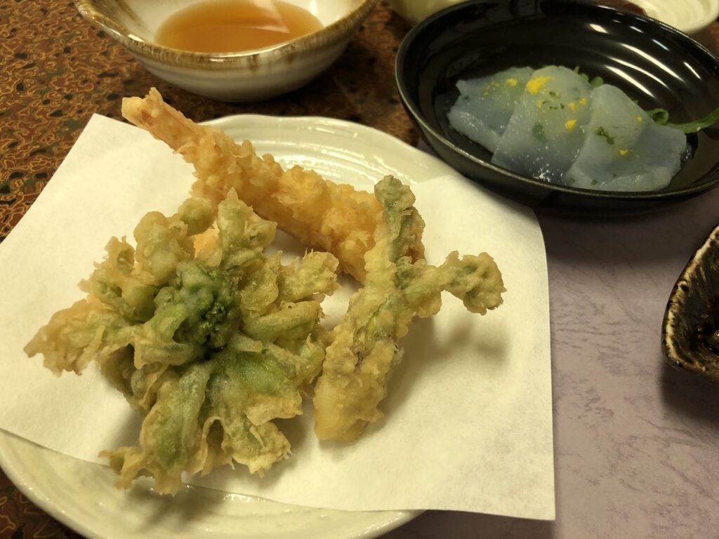 御岳山　駒鳥山荘　料理　山菜の天ぷら