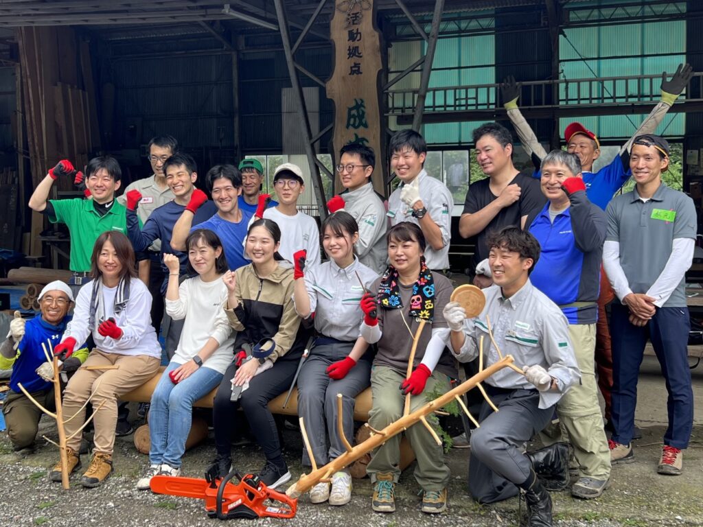 青梅　森林作業道　身近な森を活用する会　集合写真
