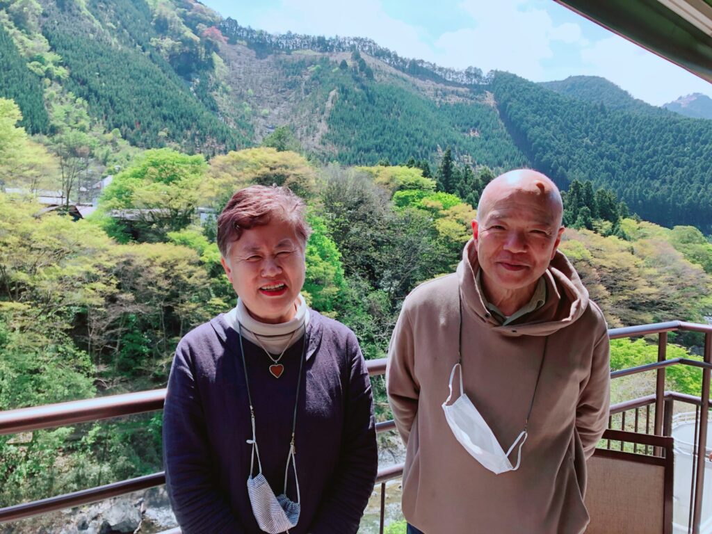 青梅　御岳山　やお九　オーナー夫婦