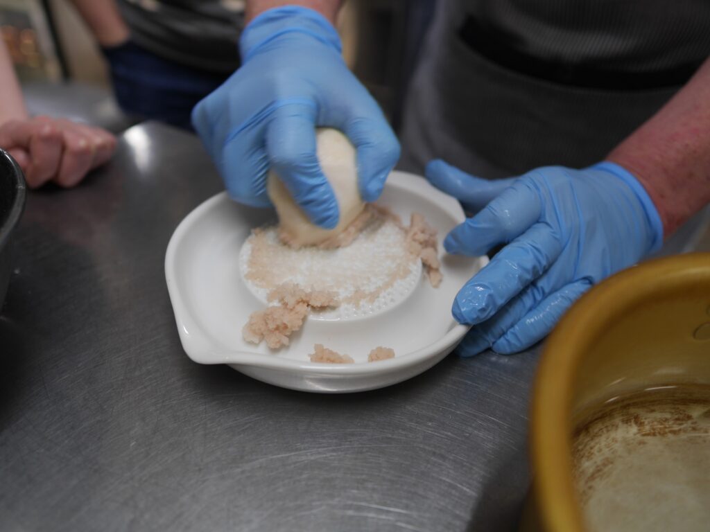 御岳山　片柳荘　手作りこんにゃく作り体験