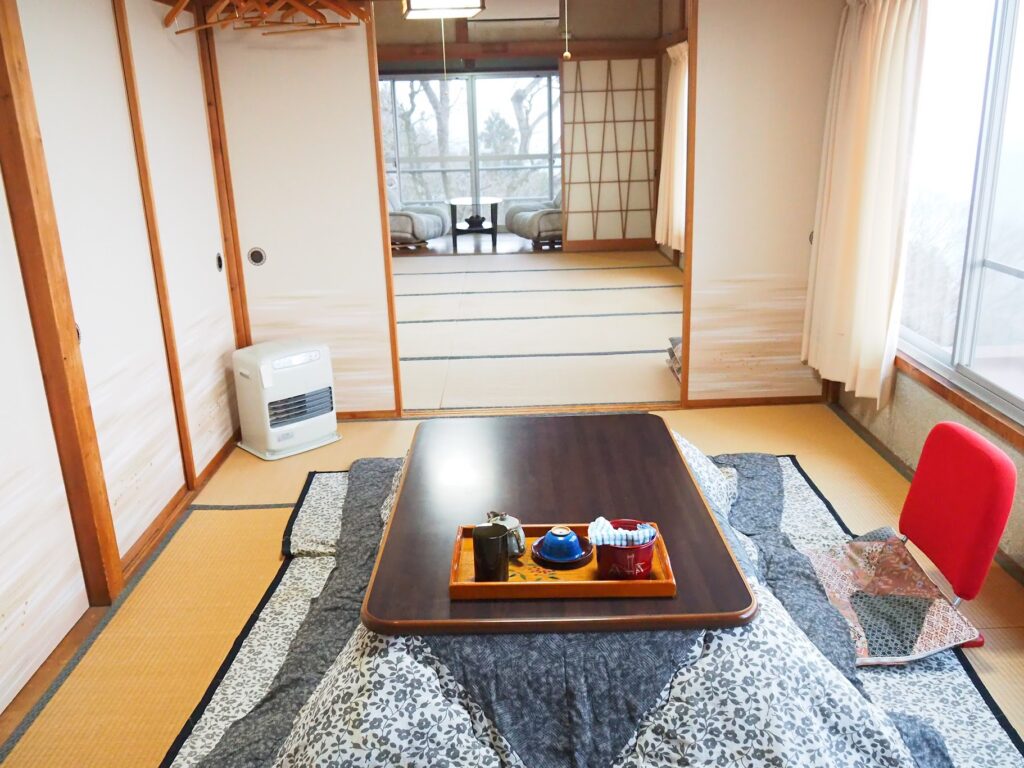 御岳山 町久保田 客室