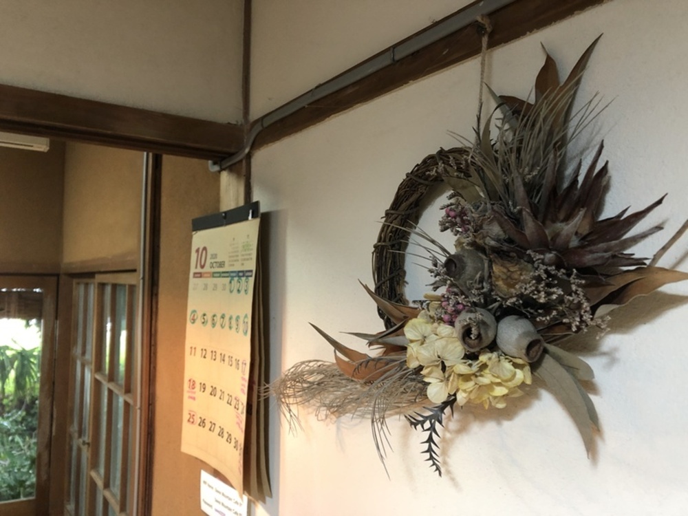 沢井マウンテンカフェ壁飾りドライフラワー