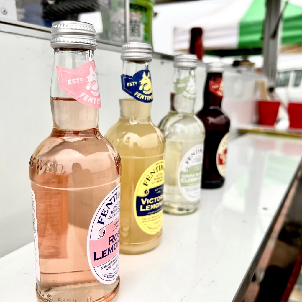 青梅 霞川五反田橋広場 田んぼマルシェ 飲み物