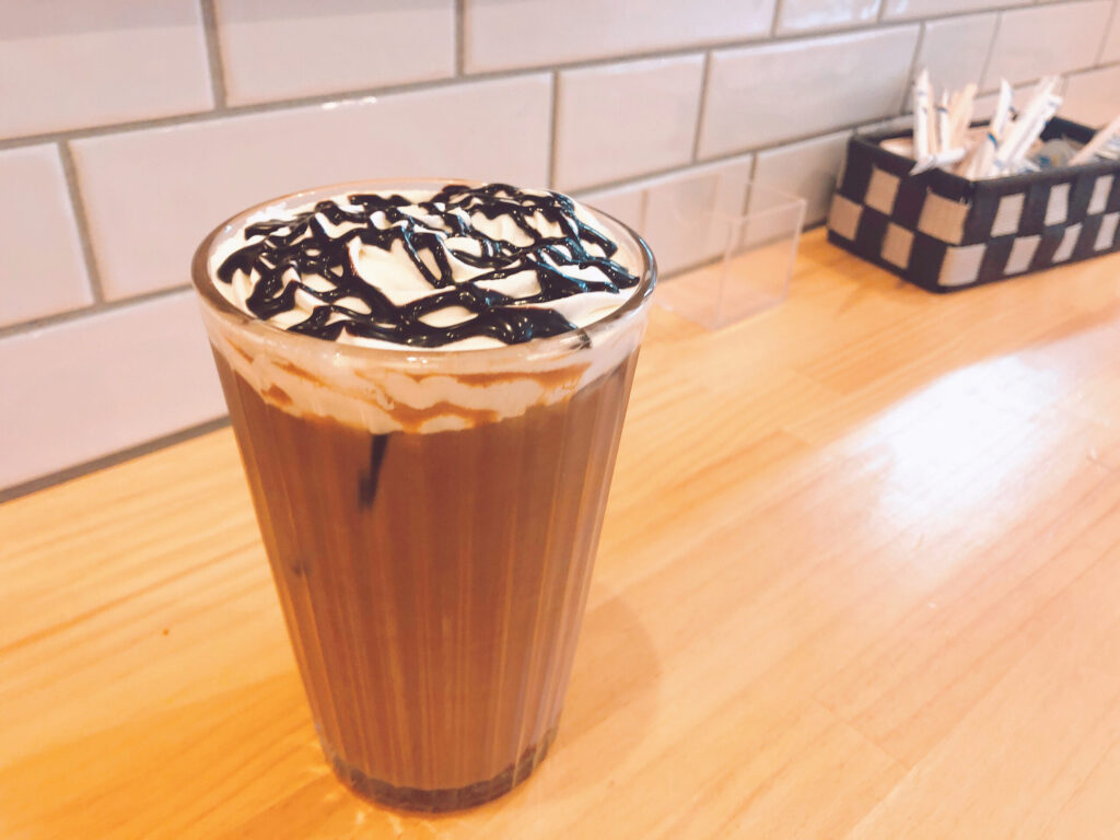 青梅　パン屋　PLUME　カフェモカ
