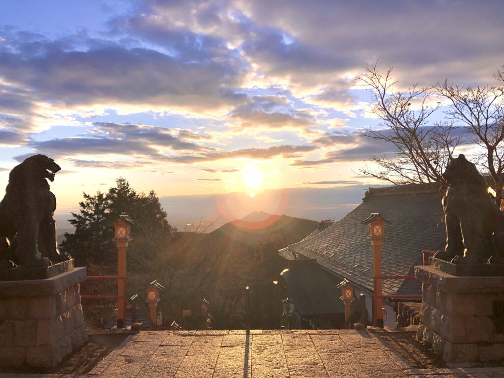 青梅　御岳山　日供祭　ご来光