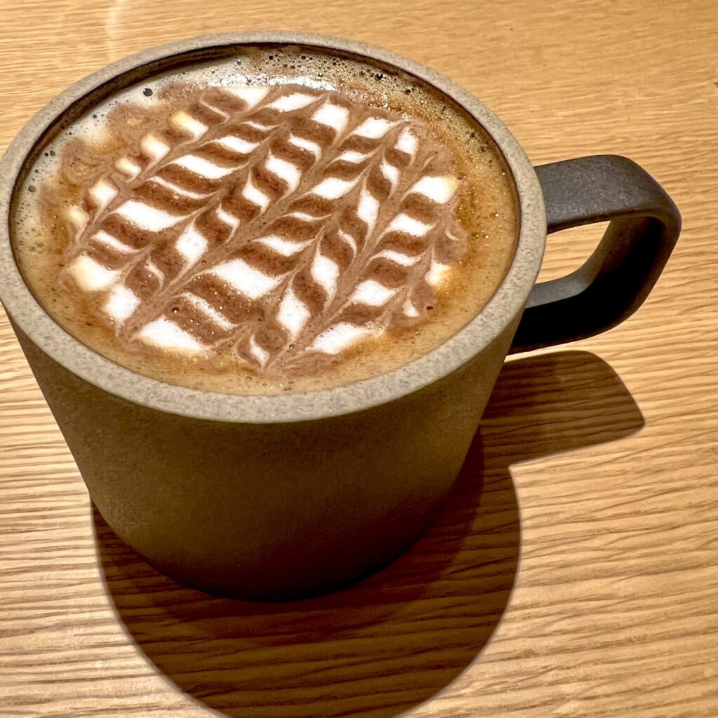 青梅 カフェトイロ ラテアート