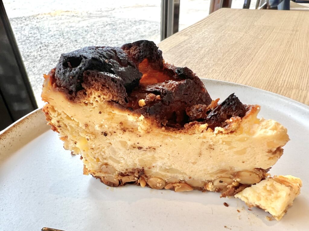青梅 カフェ maru.+BEANS CAFE チーズケーキ