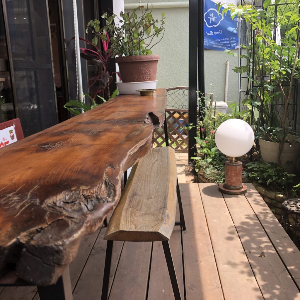 青梅　カフェ　カフェアキ　テラス席　ペット同伴