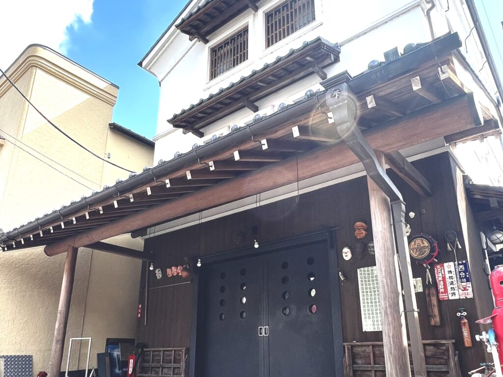 蔵造りの工房