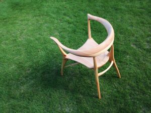 アトリエkiki 無垢の椅子